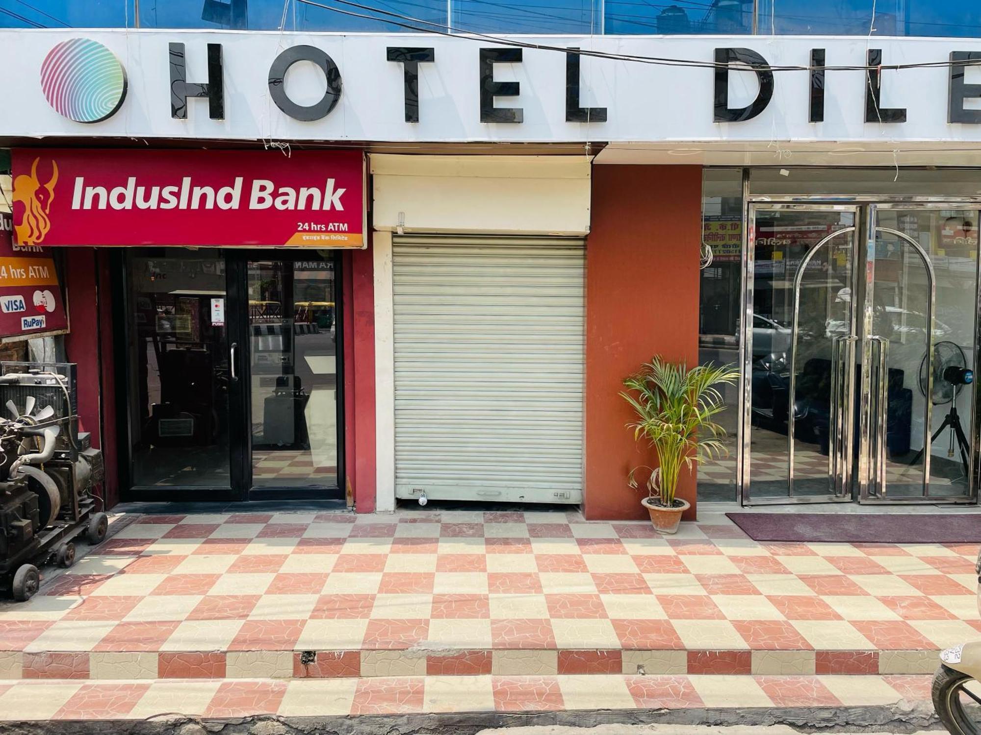 Hotel Dileep42 ラクナウ エクステリア 写真