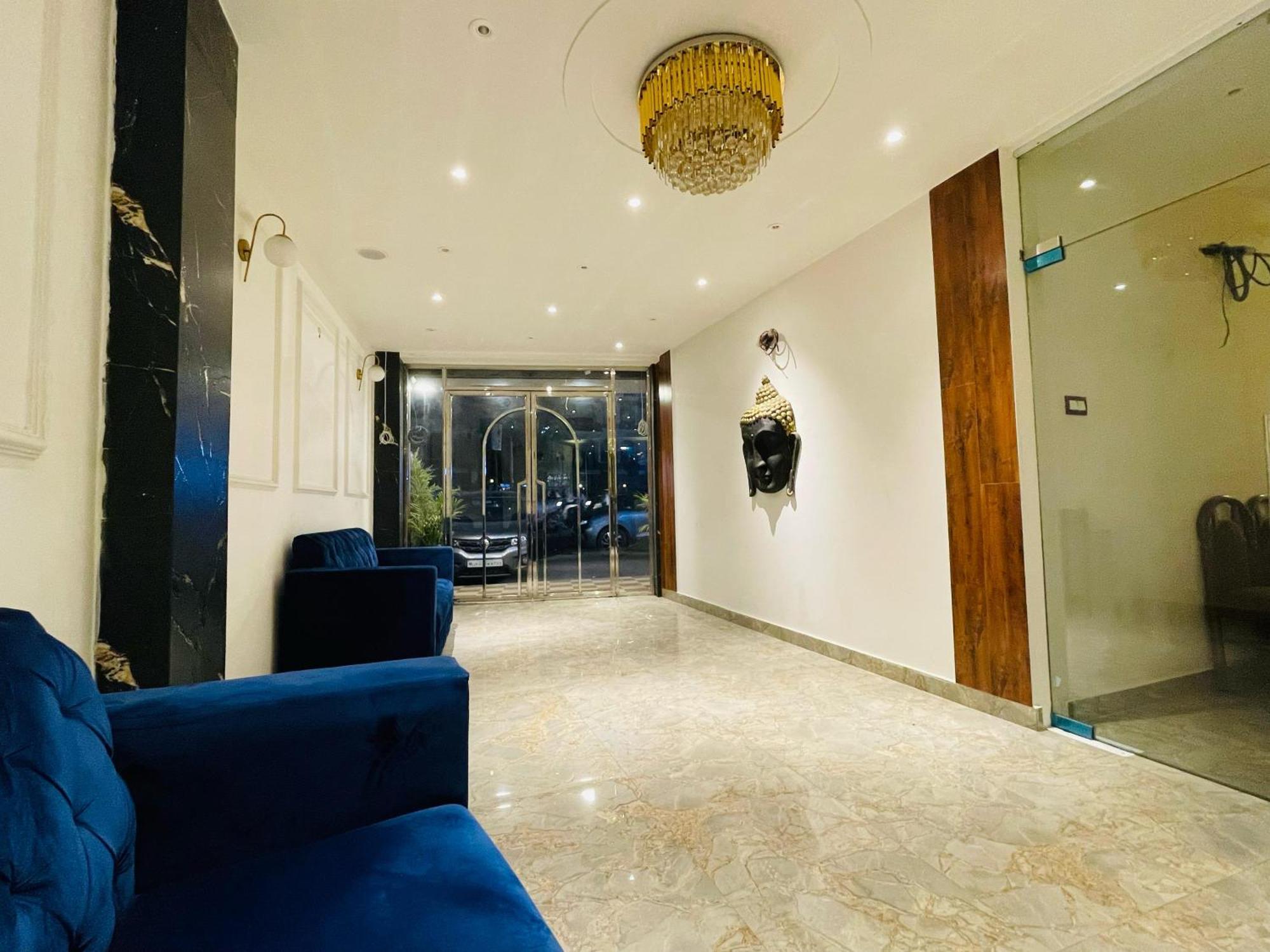 Hotel Dileep42 ラクナウ エクステリア 写真